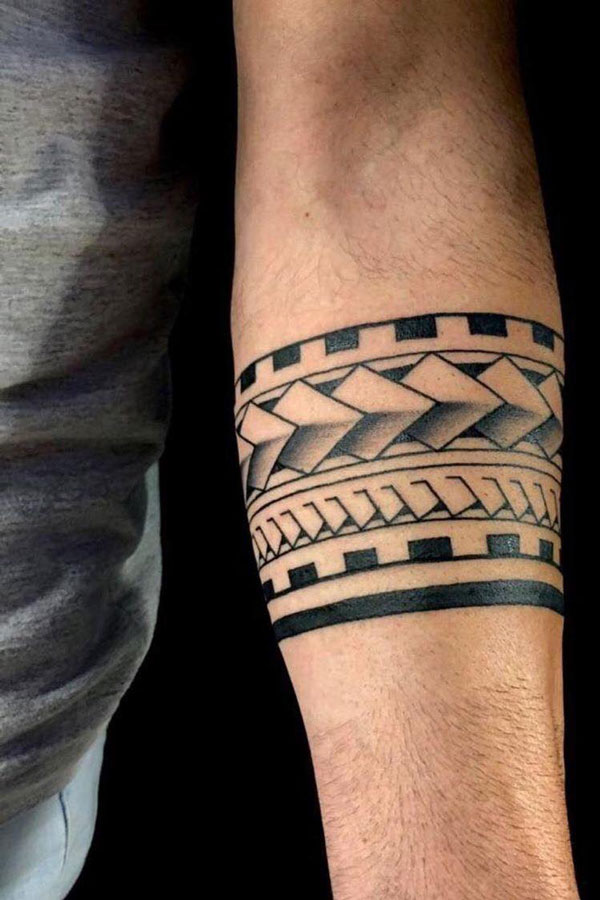Tattoo vòng tròn ở tay cực chất