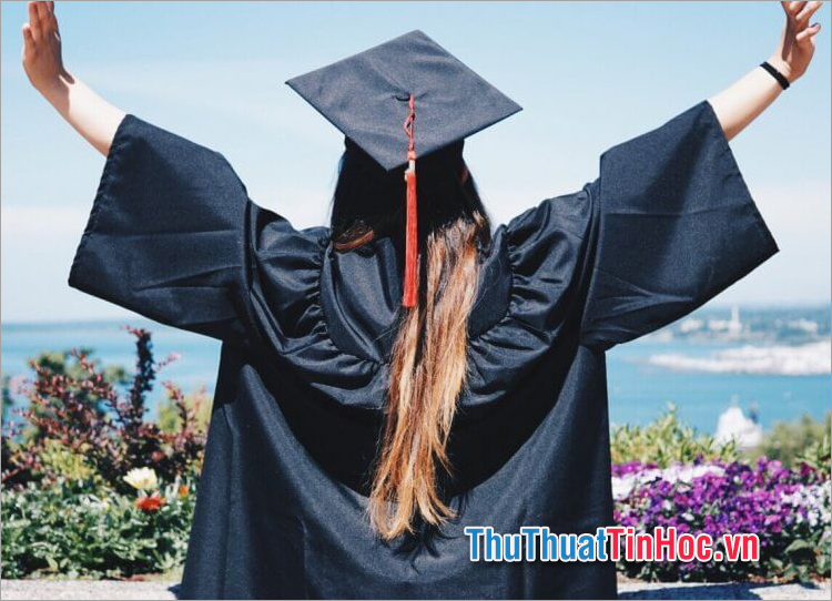 Chúc em thành công trong con đường tiếp theo của cuộc đời và ngày càng vui vẻ, hạnh phúc