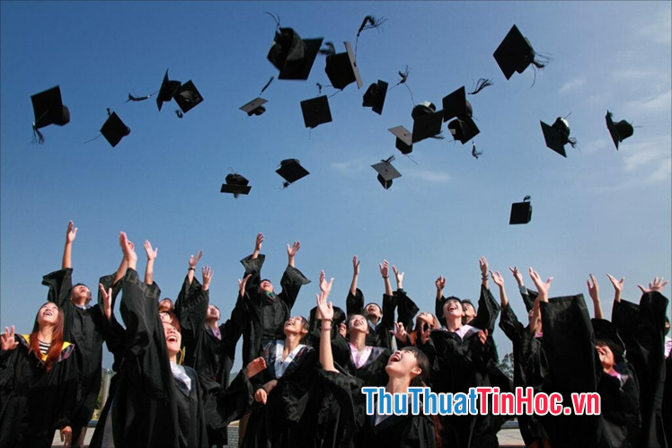 Chúc mừng bạn đã vượt qua cánh cửa Đại học và bước vào cuộc sống mới