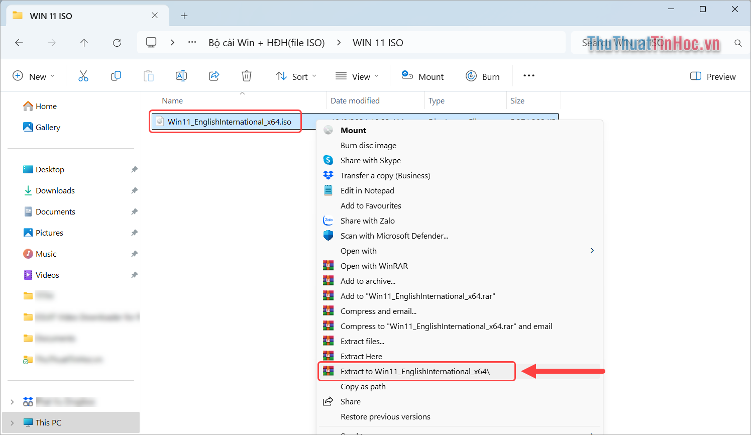 Click chuột phải vào file ISO cần cài đặt và chọn Extract to