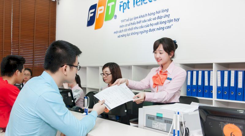 Đến trực tiếp quầy giáo dịch FPT hoặc gọi tổng đài 1900 6600 nếu bạn muốn sử dụng lại gói cước