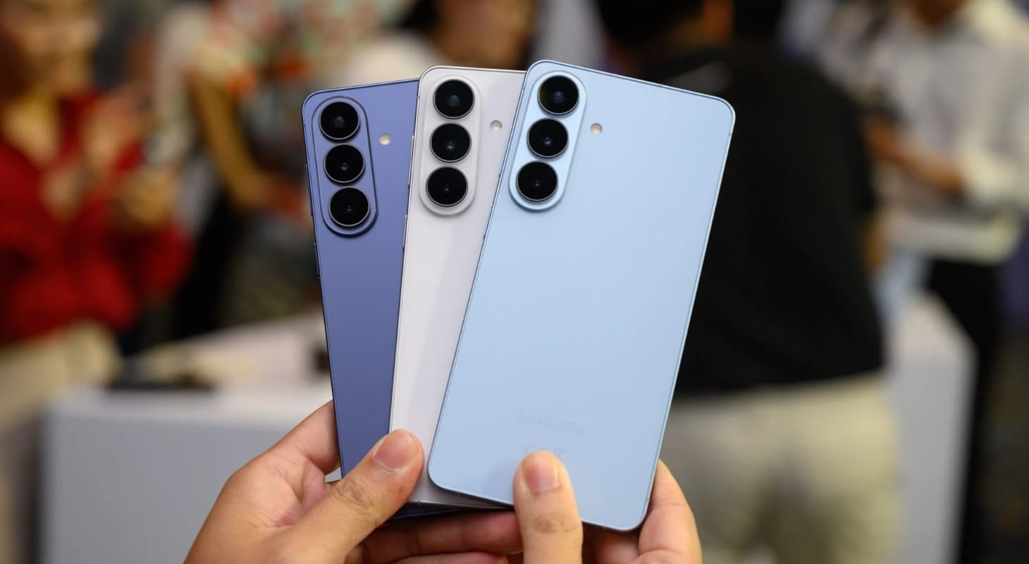 Bóc bảng giá chính thức và mẹo mua rẻ hơn tới 15 triệu Samsung Galaxy S26 Series